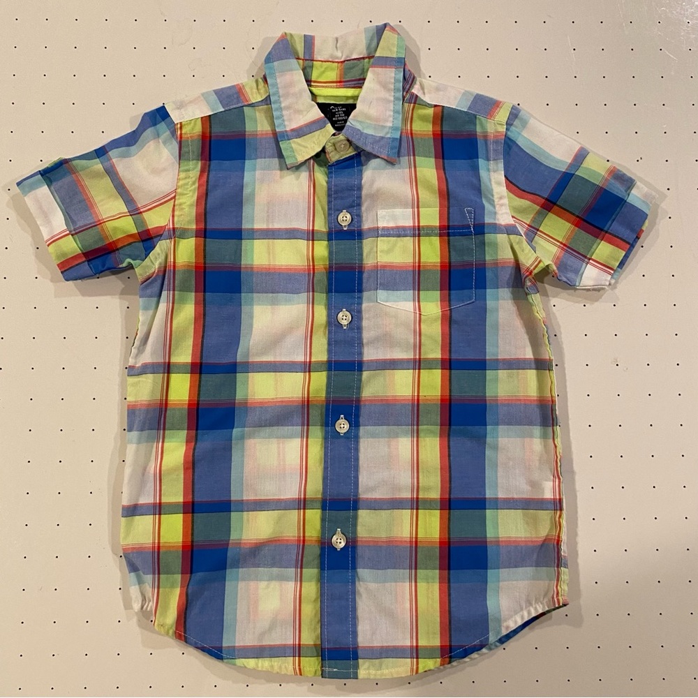 GapKids Boys Size XS (4/5) Button Down Short Sleeve Regular Fit Shirt